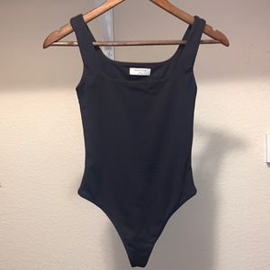Aritzia Babaton Contour Bodysuit